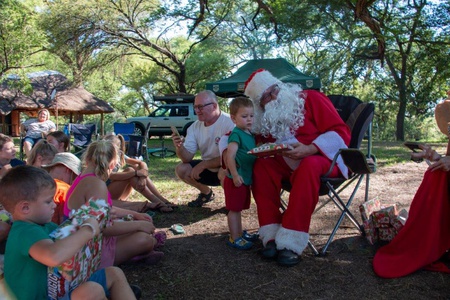 2019-christmas-party-photos-07